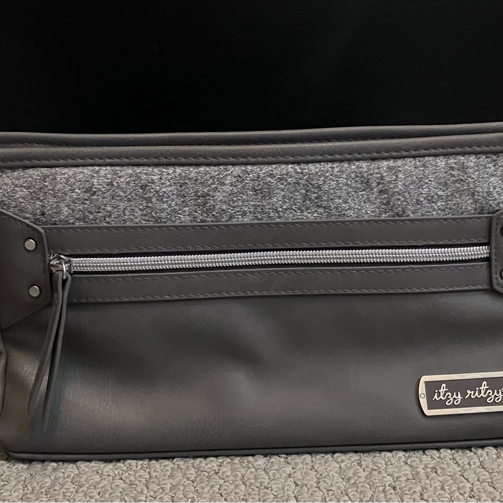 Itzy Ritzy baby stroller bag (new w/o tags)